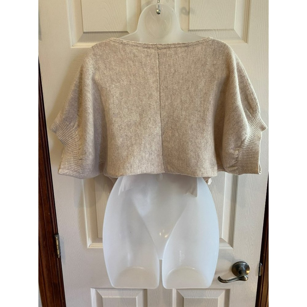 Moth Ladies Cropped Short Sleeve Ruffle Front Cardigan Size M/L - Picture 6 of 8